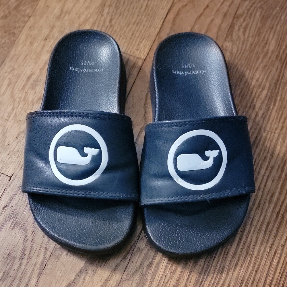 Navy Vineyard Vines Slides